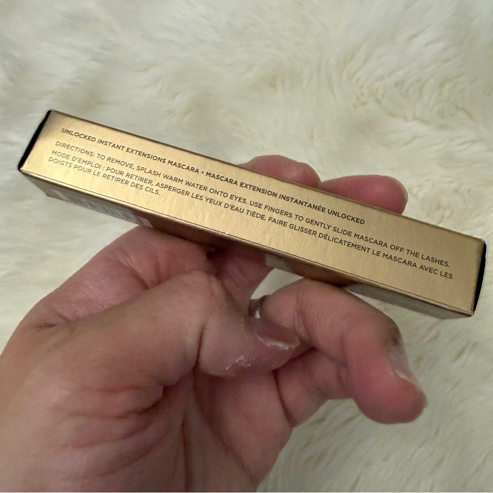 Hourglass Unlocked Instant Extensions Mascara - ultra Black - Picture 5 of 6